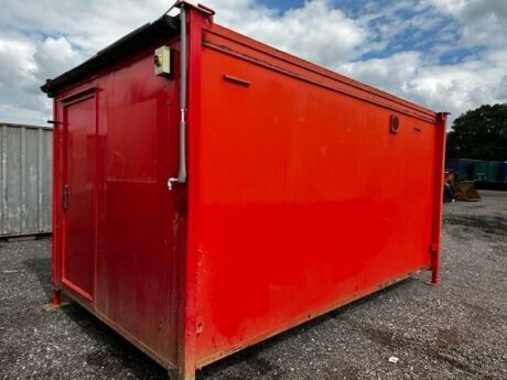 16ft x 9ft 6 Inch Jack Leg Portacabin / Drying Room