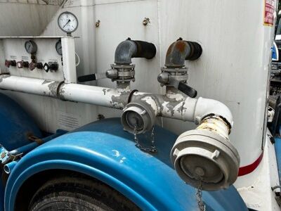 2013 Spitzer 37³ Triaxle 2 Pot Powder Tanker - 13