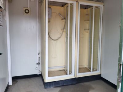 8ft x 8ft Jackleg Changing Room - 4