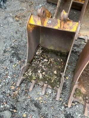 2ft Digging Bucket - 3