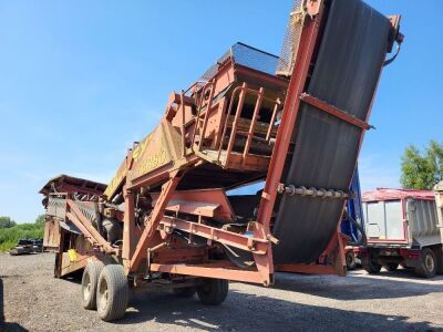 Extec 3 Way Wheeled Screener - 9