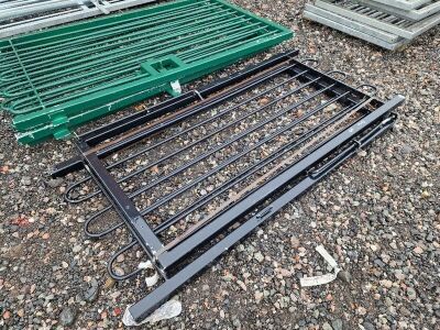 2 x Steel Gates, 1750mm x 900mm - 2