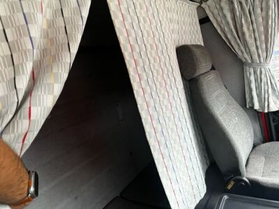 1996 Scania 113M 380 4x2 Low Ride Tractor Unit - 12