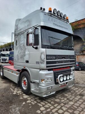 2000 DAF XF95 530 Superspace 4x2 Tractor Unit - 2
