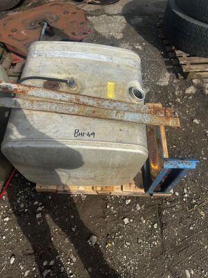 Scania Fuel Tank and Straps