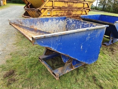 Forklift Tipping Skip