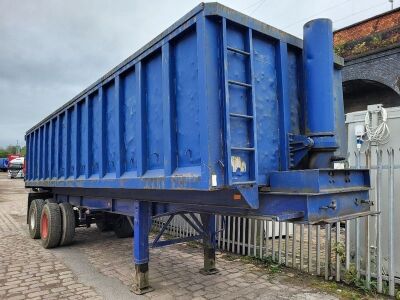 1982 Tandem Axle Tipping Trailer