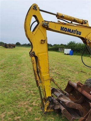2005 Komatsu PC30MR-2 Mini Digger - 17
