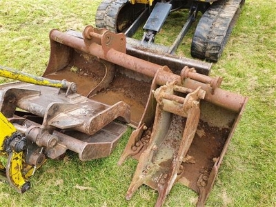 2005 Komatsu PC30MR-2 Mini Digger - 19