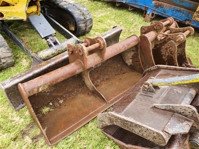 2005 Komatsu PC30MR-2 Mini Digger - 23