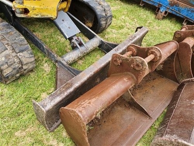 2005 Komatsu PC30MR-2 Mini Digger - 24