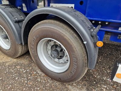 Unused Krone Triaxle Sliding Skeletal Trailer - 15
