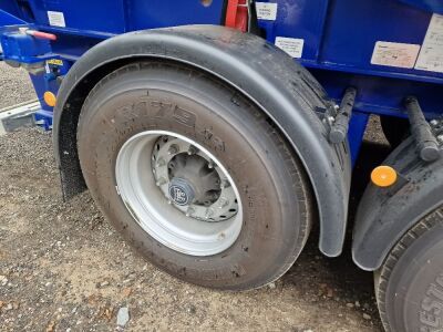 Unused Krone Triaxle Sliding Skeletal Trailer - 18