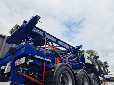 Unused Krone Triaxle Sliding Skeletal Trailer - 9