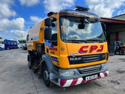 2013 DAF LF 55.220 4x2 Sweeper