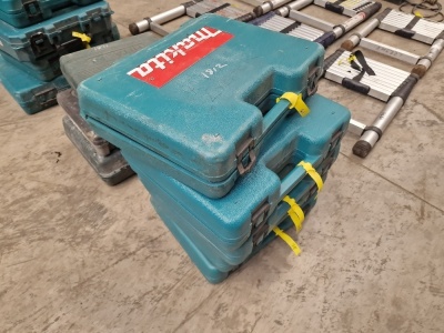 4x Makita 3444D Drill 1x Makita 8444D Drill