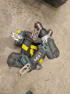 3x Makita Drills