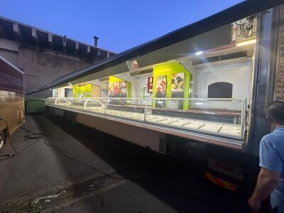 2006 DAF LF 4x2 Tractor Unit & Tandem Axle Catering Trailer - 3