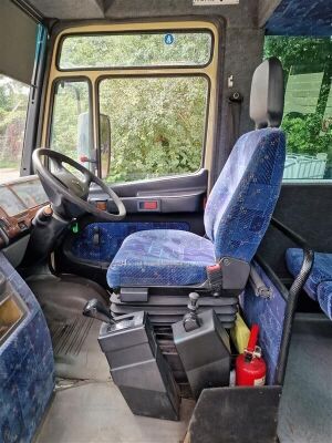 2007 Mercedes 0813 Onyx 24 Seat Midi Coach - 14