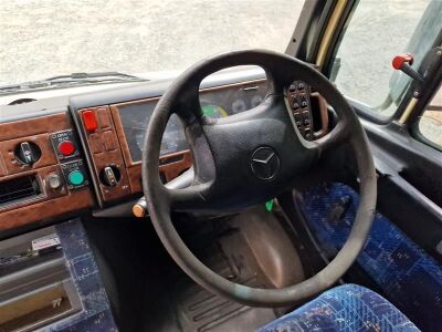 2007 Mercedes 0813 Onyx 24 Seat Midi Coach - 16