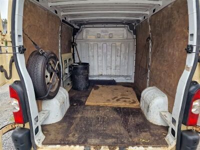 2009 Nissan Interstar DCi Panel Van - 16
