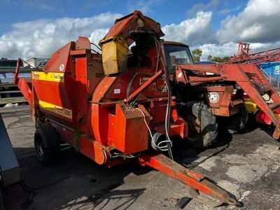 2008 Teagle Tomahawk 8080 Bale Shredder