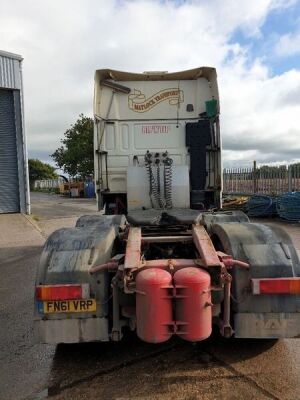 2011 DAF XF105 460 Super Space 6x2 Tractor Unit - 4