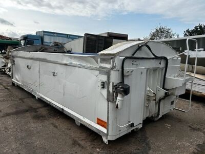2022 Wilcox Insulated Alloy Tipping Body - 2