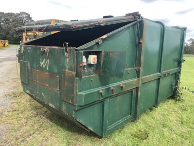 Husmann Chain Lift Portable Compactor Bin