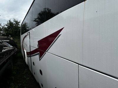 King Long 4x2 53 Seat Coach - 4
