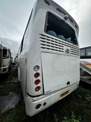 King Long 4x2 53 Seat Coach - 6