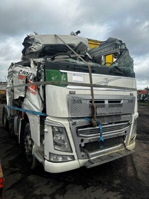 2013 Volvo FH 6x2 Midlift Tractor Unit