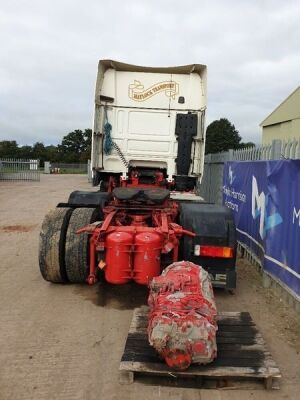 2011 DAF XF105 460 6x2 Midlift Tractor Unit  - 3