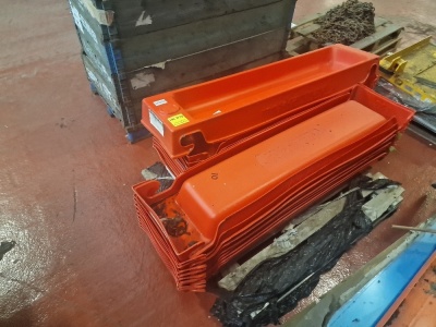 Qty of Skaftrays - 2