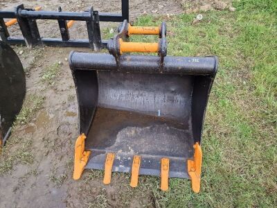 3ft Digging Bucket - 50mm Pins - 2