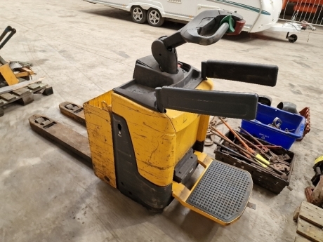 Jungheinrich ERE 120 Electric Pallet Truck