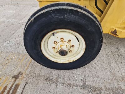 International 3434 2wd Industrial Tractor - 9