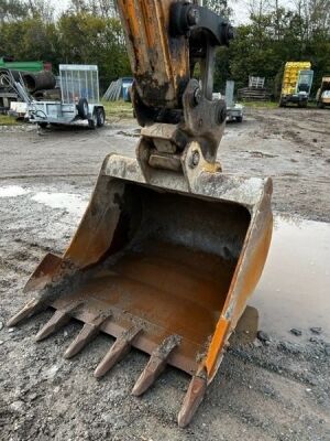 2017 Hyundai HX125LCR 13 ton Excavator - 11