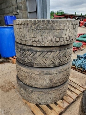 Qty of Tyres & Rims - 4