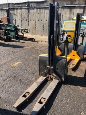 2007 Jungheinrich EMC110 24V Pedestrian Fork Lift