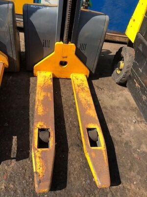 2008 Jungheinrich EMC110 24V Pedestrian Fork Lift - 4