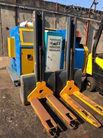 2008 Jungheinrich EMC110 24V Pedestrian Fork Lift