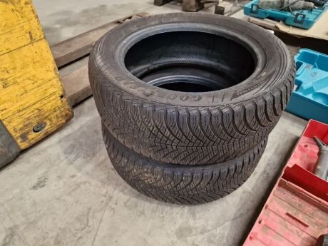 2 x Goodyear 205/55R16 Tyres