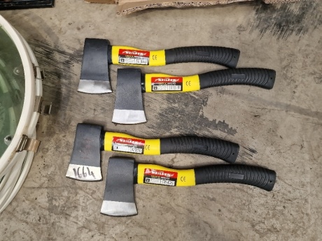 4 x Axes