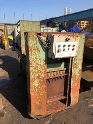 Ken Mills UBC Electro Hydraulic Baler - 6