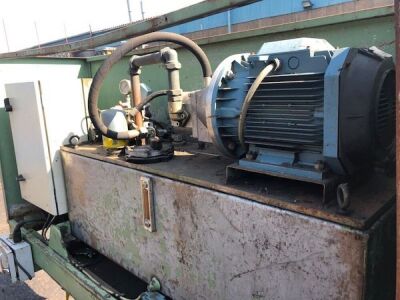 Ken Mills UBC Electro Hydraulic Baler - 8