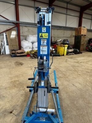 2016 Genie Lift SLA10 Lifter Stacker - 5