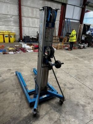 2015 Genie Lift SLA15 Lifter Stacker - 3