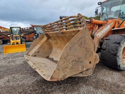 2011 Doosan DL300 Wheeled Loader - 2