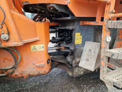 2011 Doosan DL300 Wheeled Loader - 18